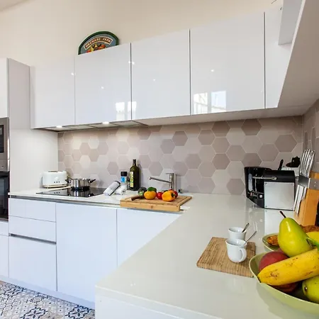 St Vincent - 3 Bedrooms, Magnificent,vaste, Sunny, A/c, Wifi * Νίκαια