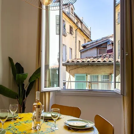 St Vincent - 3 Bedrooms, Magnificent,vaste, Sunny, A/c, Wifi Διαμέρισμα *