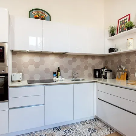 St Vincent - 3 Bedrooms, Magnificent,vaste, Sunny, A/c, Wifi Διαμέρισμα Νίκαια